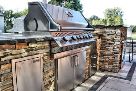outdoor kitchen